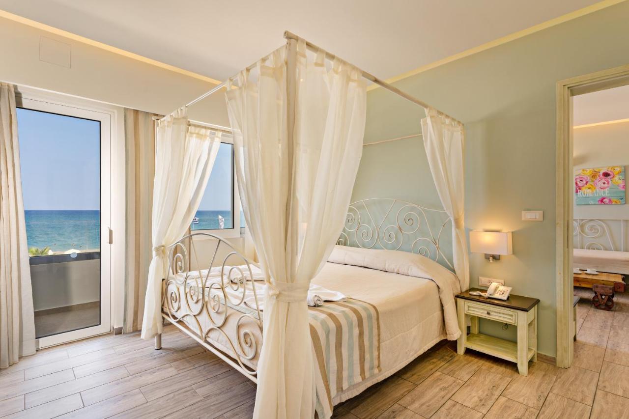 Princess Irini Sea Front Aparthotel Rethymno Esterno foto