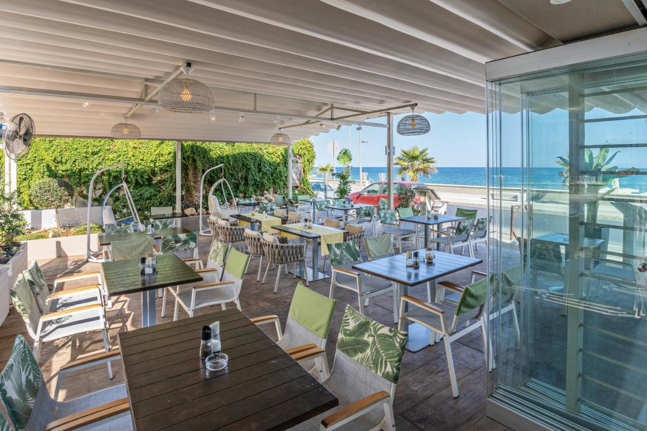 Princess Irini Sea Front Aparthotel Rethymno Esterno foto