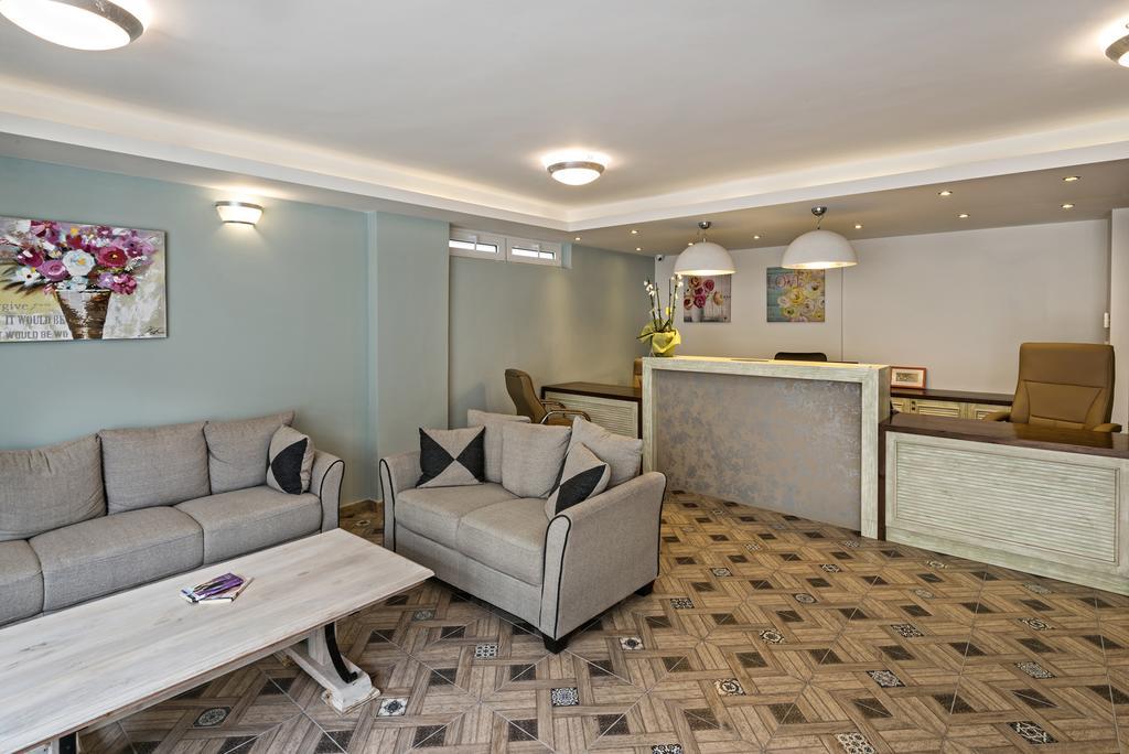 Princess Irini Sea Front Aparthotel Rethymno Esterno foto