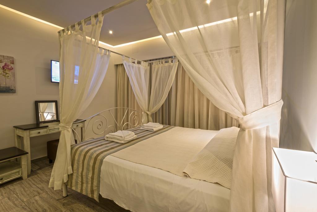 Princess Irini Sea Front Aparthotel Rethymno Esterno foto
