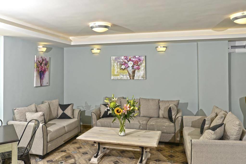 Princess Irini Sea Front Aparthotel Rethymno Esterno foto